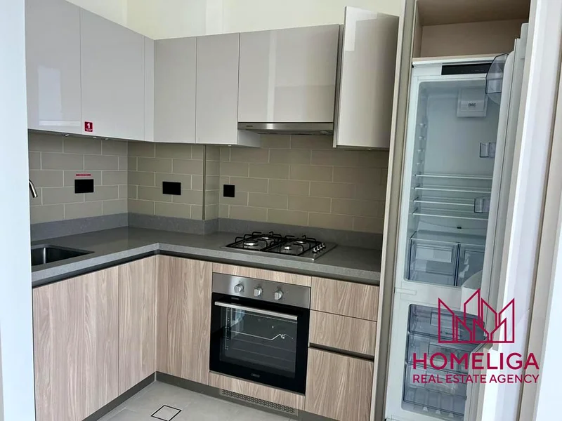 HIGH FLOOR | SKYLINE VIEW | VACANT ON TRANSFER64016677789059114