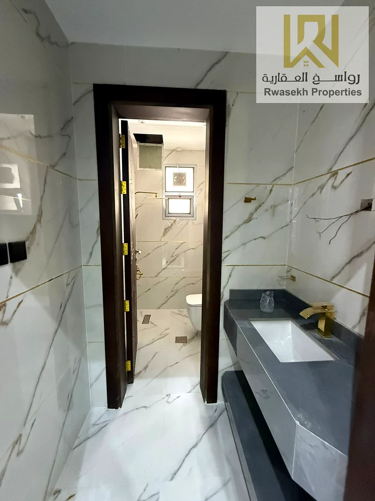 luxury 5 room villa with swimming pool for sale including A/C +electricity63878915871361112