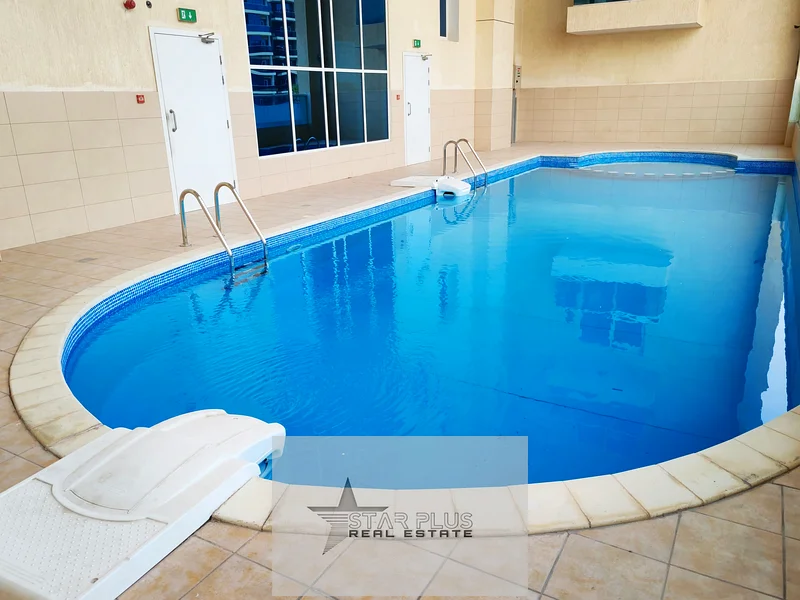 VERY SPACIOUS 2 BEDROOM APARTMENT AT THE MAIN LOCATION READY TO MOVE. WITH PARKING63730149686531110