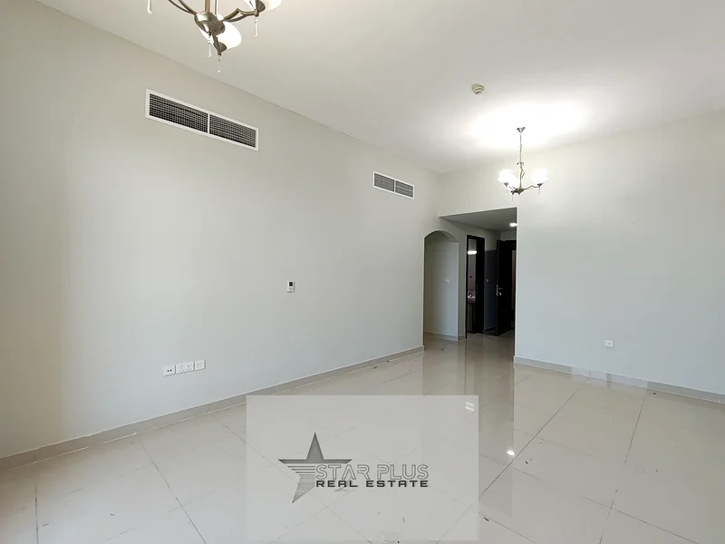 VERY SPACIOUS 2 BEDROOM APARTMENT AT THE MAIN LOCATION READY TO MOVE. WITH PARKING63730149686531111