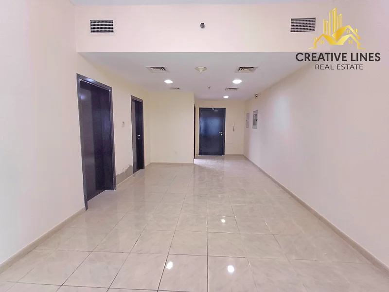 شقة واسعة بغرفة نوم واحدة بالقرب من موقف الحافلات متاحة للعائلات63755216077954112