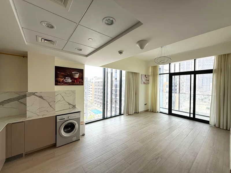CORNER UNIT // CHILLER FREE & FITTED KITCHEN // 1 BR APARTMENT WITH CONVENIENT63802335096707110