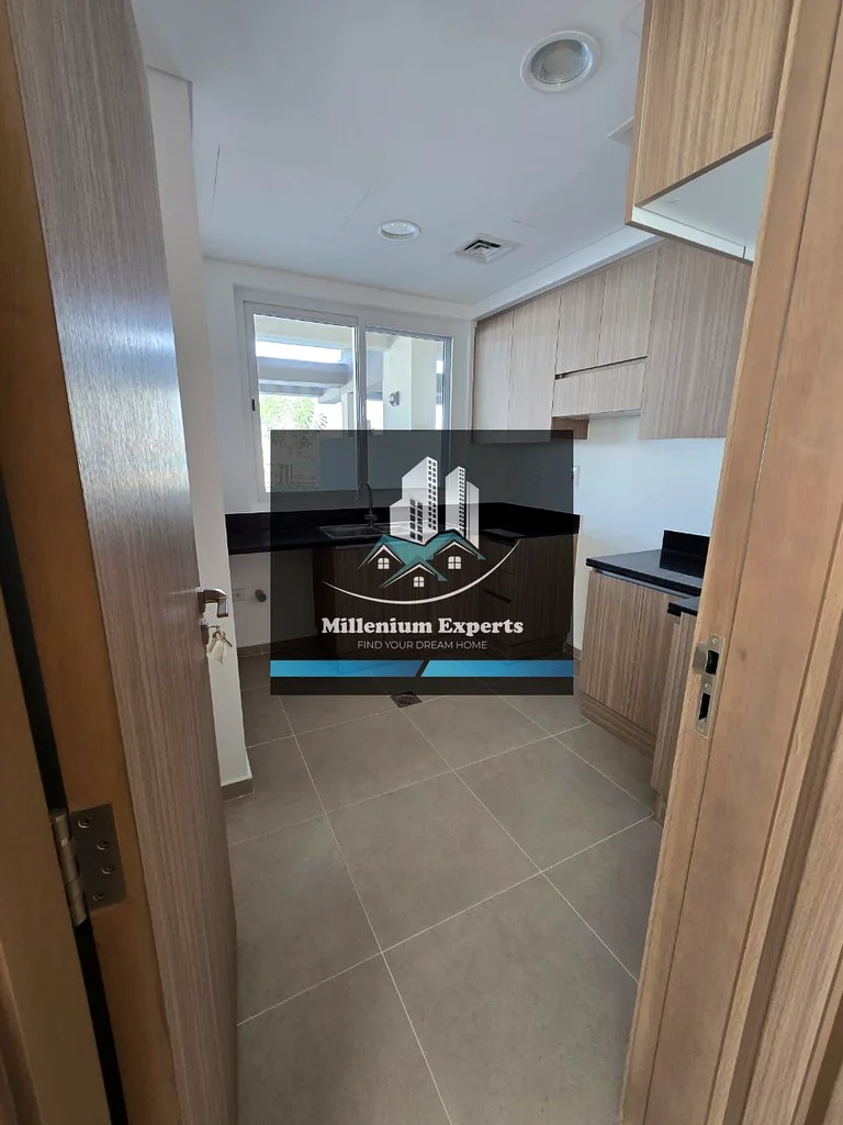 3BR Townhouse Spacious Layout | Ready to Move | Brand New | Roof Top Access63741526477825111