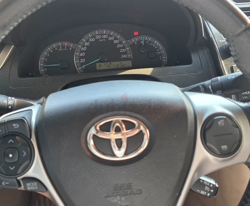 Toyota Camry SE 2012 GCC Single Owner63700380464898114