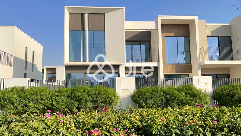 4 BR Townhouse | Vacant | Community View63734257026178111