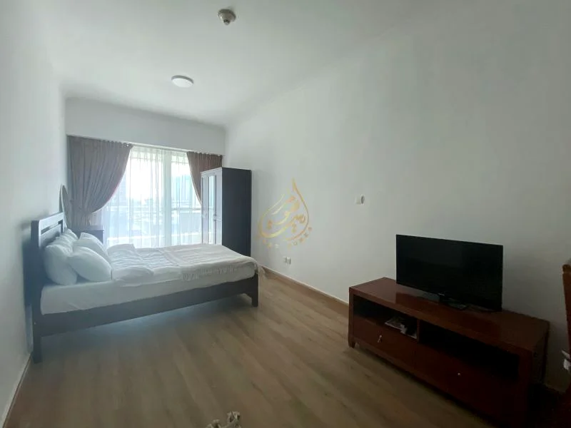 ستوديو مريح بالقرب من المترو، صفقة رائعة!63749830119939113