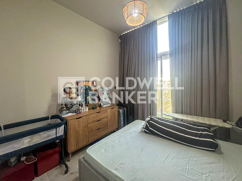 بائع متحمس | 3 غرف نوم + خادمة | فاخرة63740867803395113