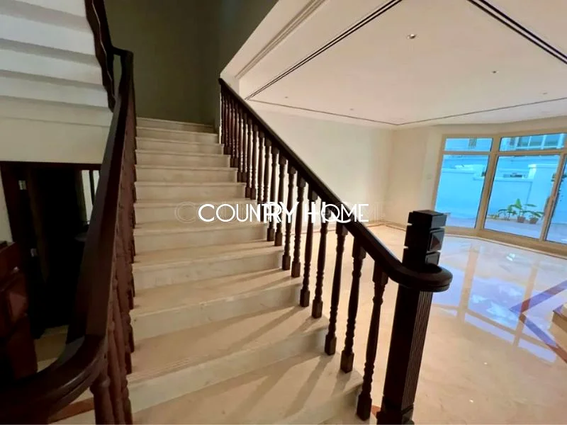 Spacious 4BR+M Villa | Private Garden | Prime Location63724888965122114