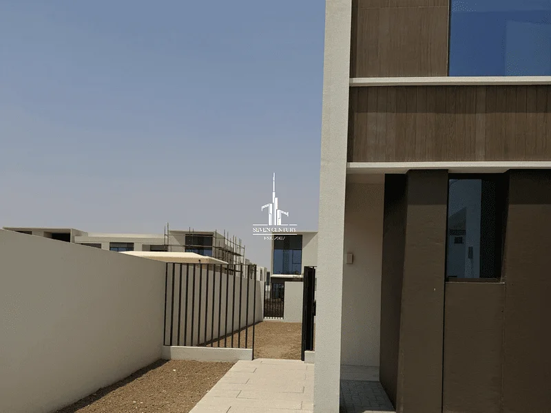 4BHK + Maid | Single Row | Ideal for Family63734257041025111