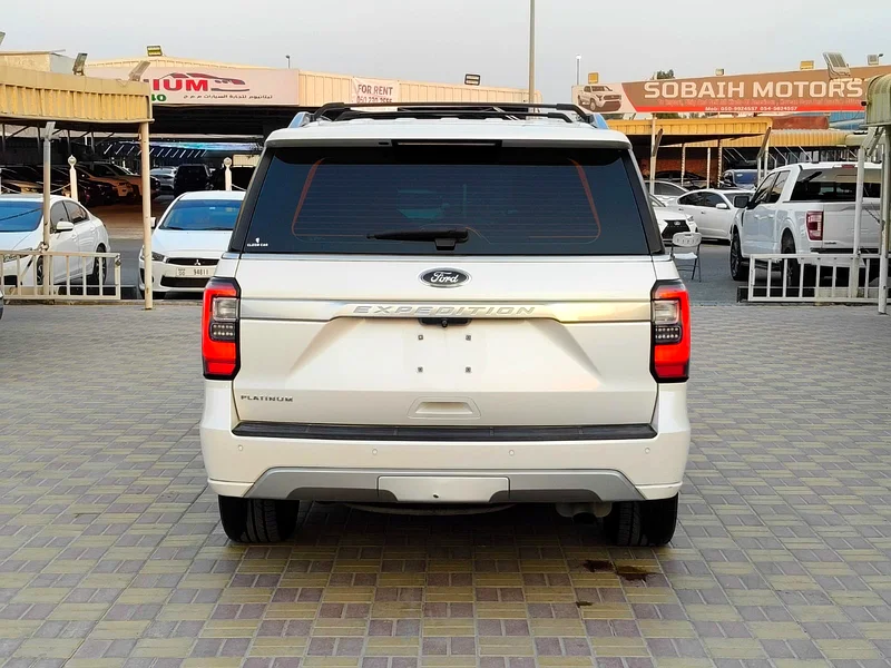Ford Expedition 2020 PLATINUM TOP OPTION GCC Accident Free63699039620098112