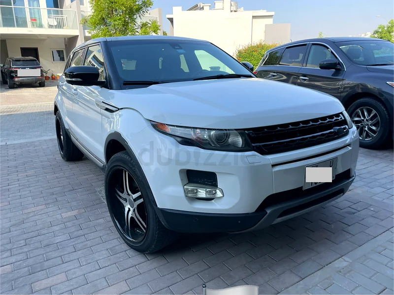 Very clean and low Mileage Range Rover Evoque63699061323905111