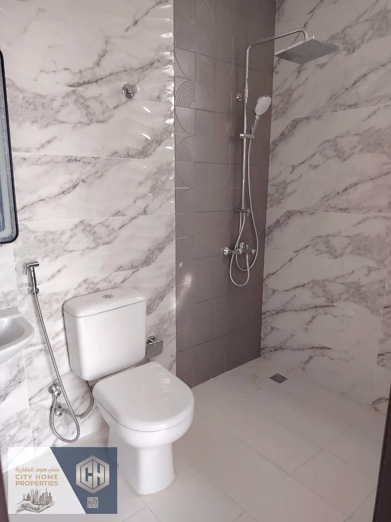 Two-bedroom apartment with a living room, spacious, in a family building, located in a high-end area, available for annual rent in Ajman63713506066819113