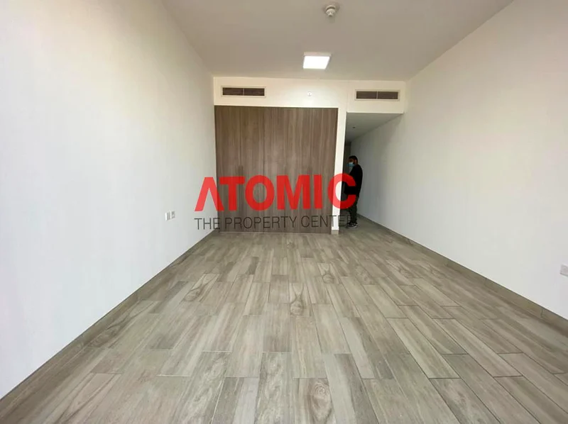 استوديو فاخر للإيجار مع شرفة في إيزي 1863742282591233113