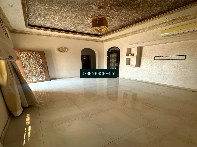 موقع هادئ - عرض رائع - واسع63813642058370111