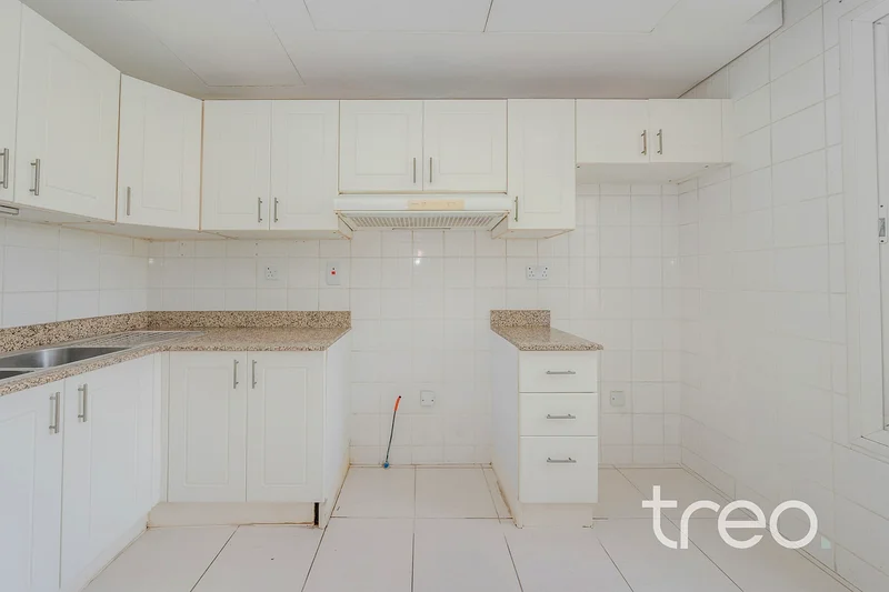 Exclusive | Vacant Type 4E | Back-to-Back63922744496259111