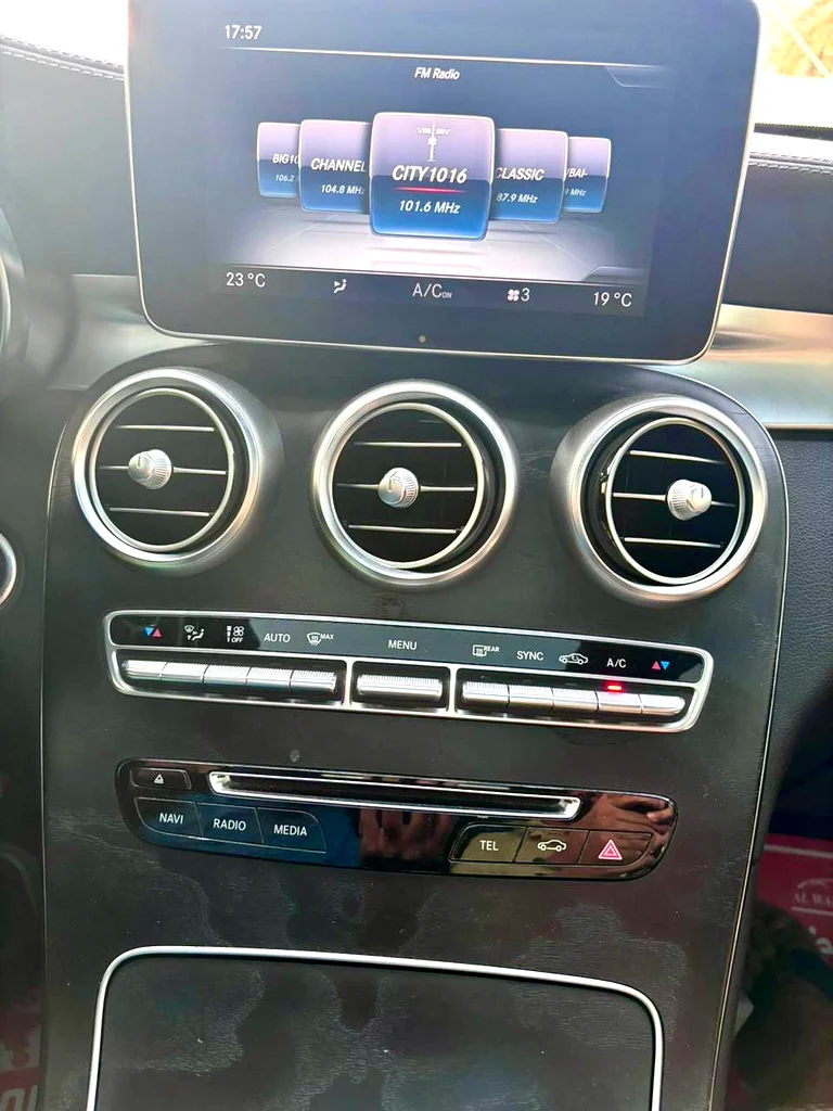 Mercedes GLC 250 4Matic 2016 GCC spec excellent condition63699044519297111
