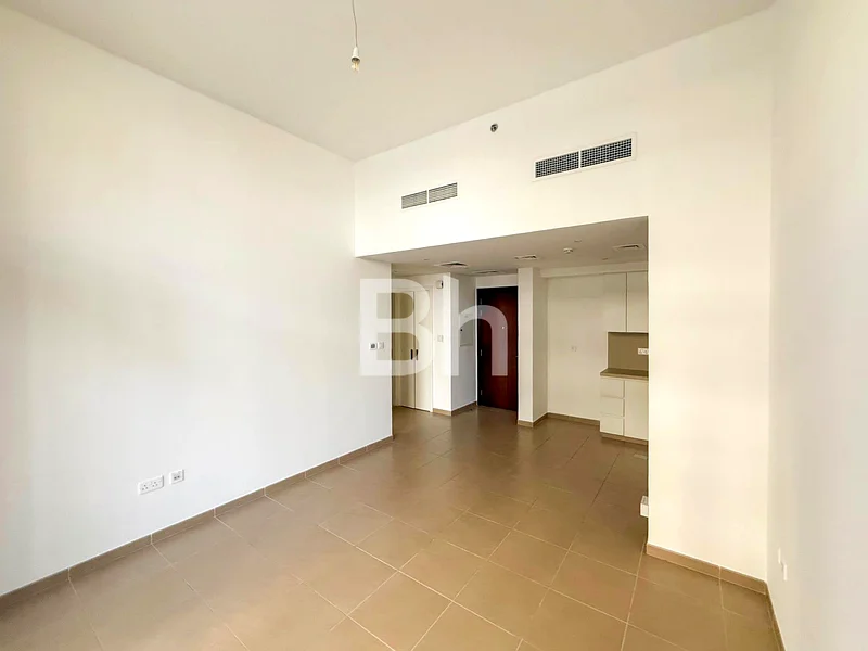 Ready To Move In | Prime Location | Pool View63736812081921114