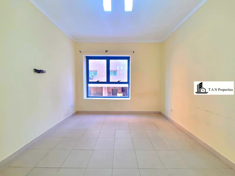 Near To Metro| Spacious Layout | Last Unit63768941075203113