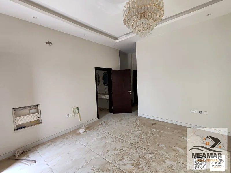 فيلا للبيع بـ 85 ألف مع فناء كبير في الزهية63710426574338114