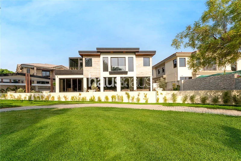 Exclusive | Turn-Key | Private | Lake+ Sunset View63926733917570111