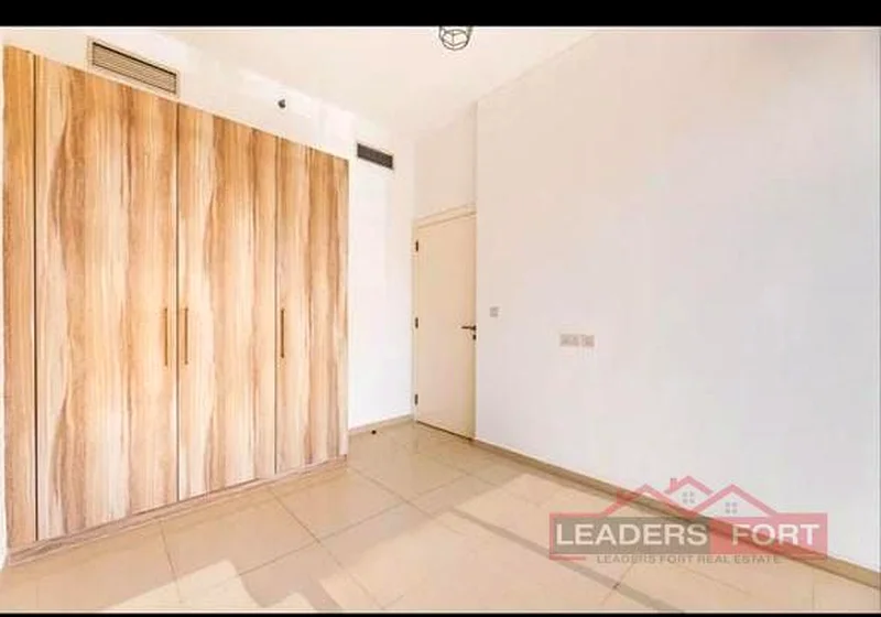 موقع متميز | غرفة نوم واحدة | غير مفروش63738389447042110