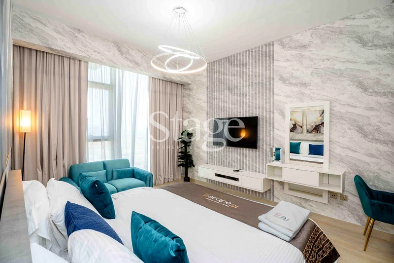 Skyline Serenity | Modern Studio | Prime Location63780032946563113