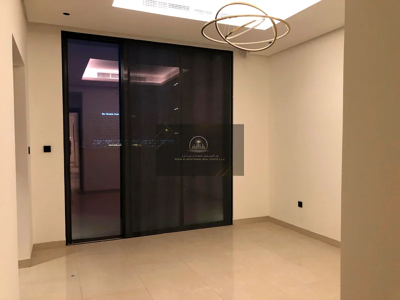شقة واسعة 3 غرف نوم + خادمة + مستودع | البرشا الجنوبية 463780462490369111