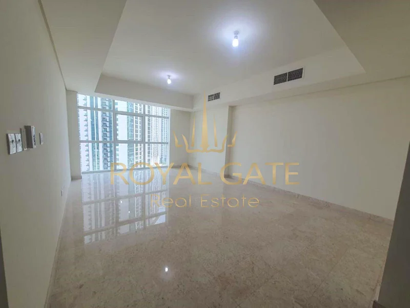 Amazing  Luxury Apartment with Sparkling Canal View63845947656322114