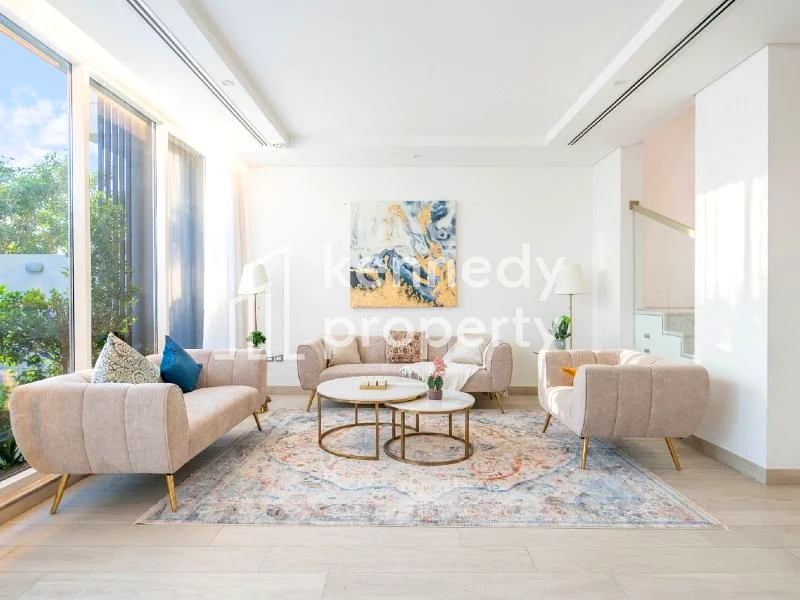 Move In Now | Private Garden | Luxury Furniture63828111310338114