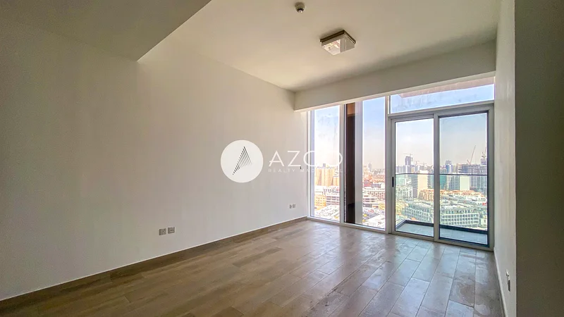 Bright and Spacious Unit | Modern | Vacant63780033083906113