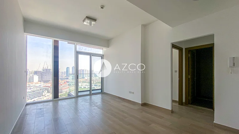 Bright and Spacious Unit | Modern | Vacant63780033083906112