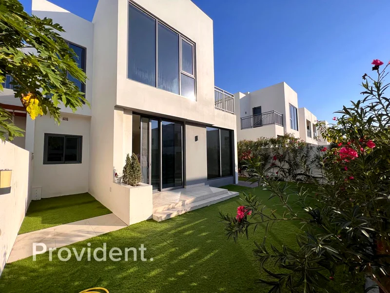 Close to Pool | Landscaped | Available June63761733352065110