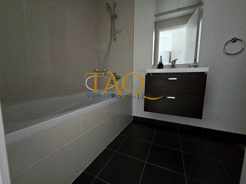 BEST STUDIO DEAL | GATED COMMUNITY| TENANTED | POOL VIEW|64005440051331114