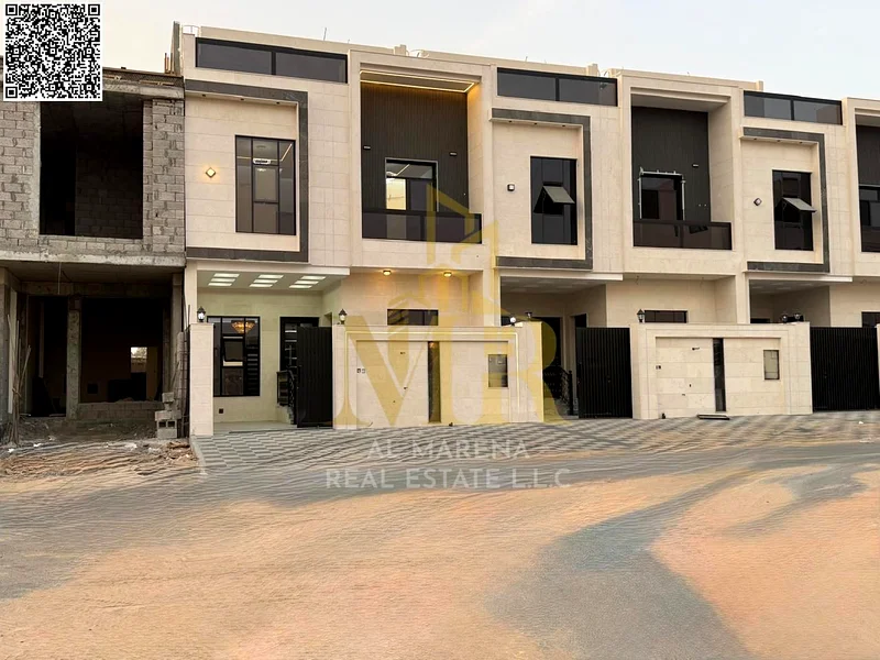 A villa directly from the owner, with personal finishing, on a main street, close to all services. Freehold for all nationalities and without a down p63913651737347110