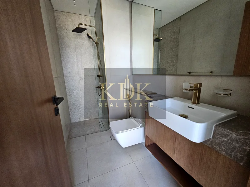 DELICATE | NICE SERVICES |  SEMI  FURNISHED | PARK VIEW63787493635201112