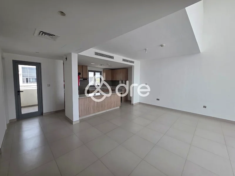 شهر مجاني | 3 غرف نوم + غرفة دراسة + غرفة خادمة | سقف بارتفاع مزدوج63750921025025111