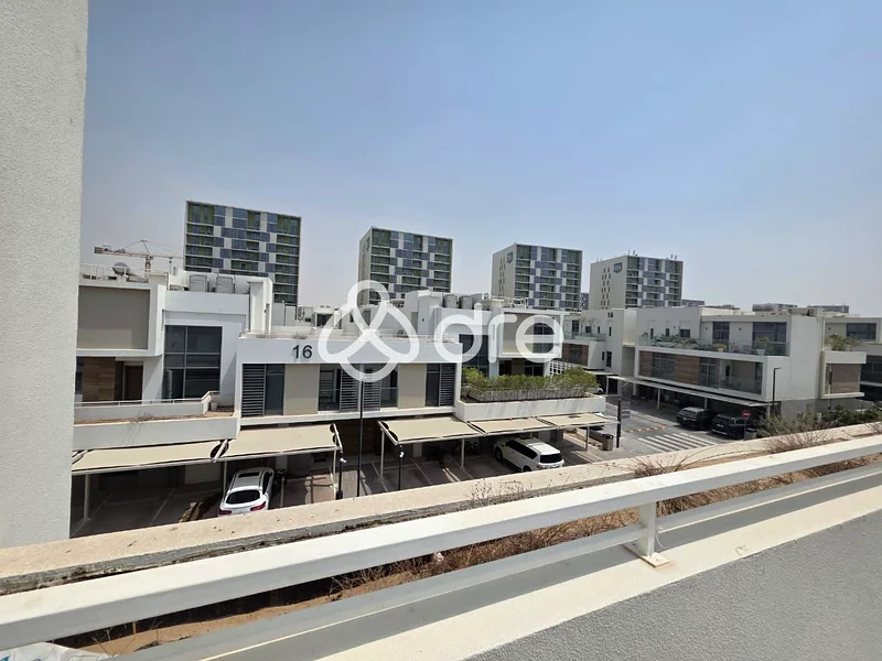 شهر مجاني | 3 غرف نوم + غرفة دراسة + غرفة خادمة | سقف بارتفاع مزدوج63750921025025110