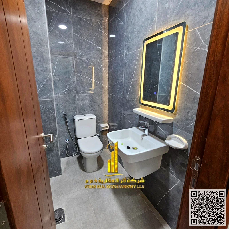 🏡 الشقة الفاخرة والأنيقة من غرفة نوم واحدة للإيجار الشهري في الرشيدية 2، مقابل قصر الحاكم وبجوار حديقة السيدات.63838718147075114