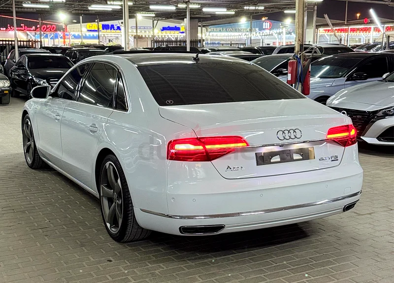 Audi A8 L GCC spec 8 cylinder luxury in excellent condition63699036259842113