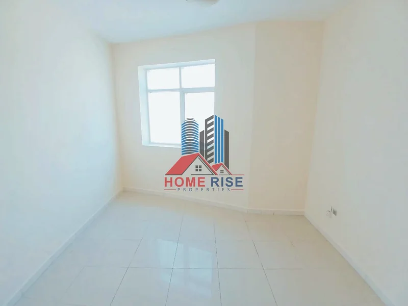 1bhk available  / family building / near to exit dubai63707607120387111