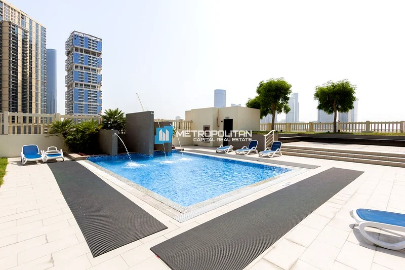 Canal View | Spacious 1-Bedroom Unit | High Floor63845947640450112