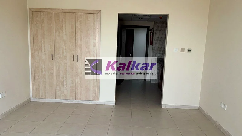 شقة ب studio لم يسبق سكنها (فرصة) | مع شرفة63992405379586111