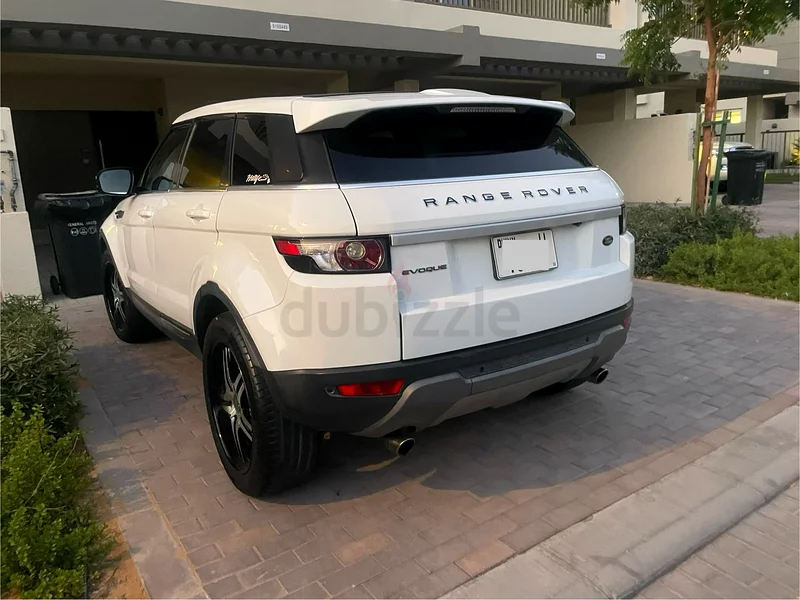 Very clean and low Mileage Range Rover Evoque63699061323905114