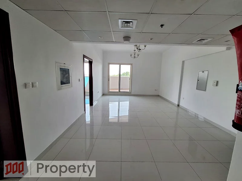 Spacious | Vacant | Low Floor63735110582786110