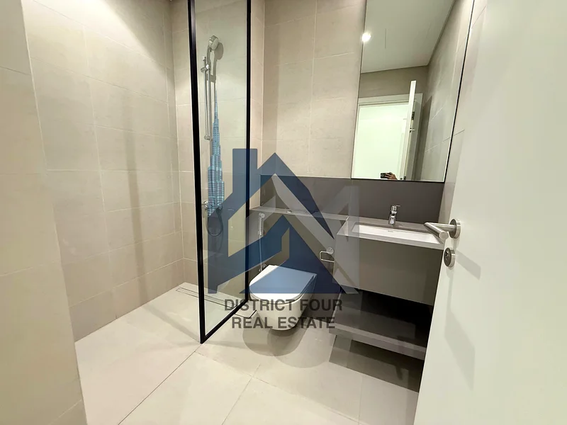 Architecturally Refined 3-Bedroom Townhouse | Private Direct Garden Access | Luxury Lifestyle | Kay63699841789825113