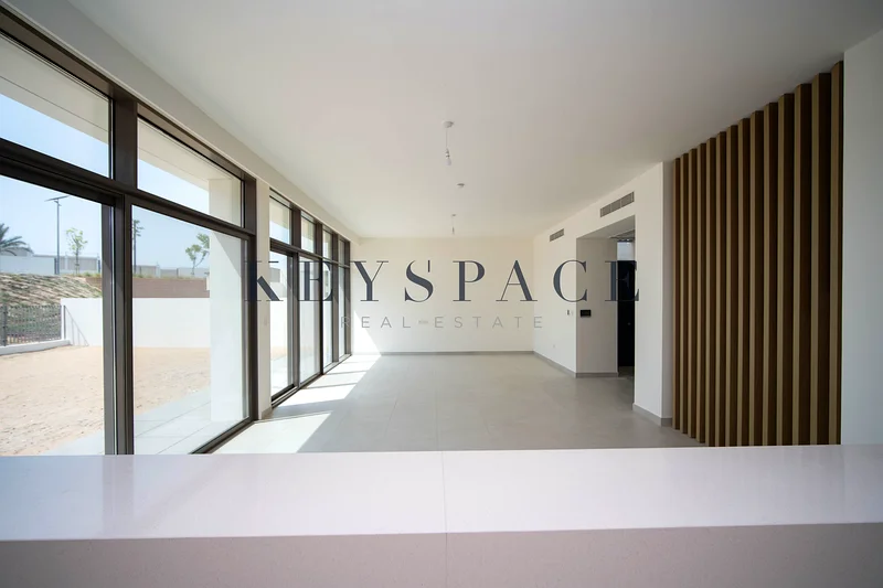 4BR VILLA + MAIDS ROOM l MARINA SKYLINE VIEWS l FAMILY-FRIENDLY COMMUNITY63762512681985113