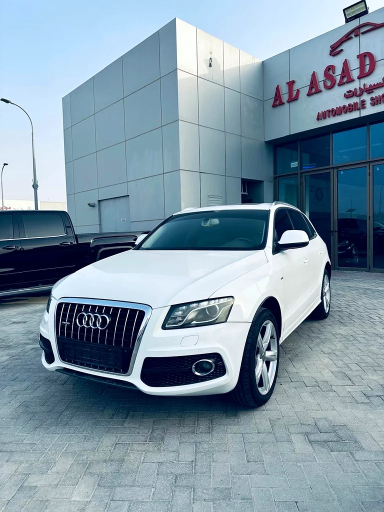 أودي Q563699036758658111