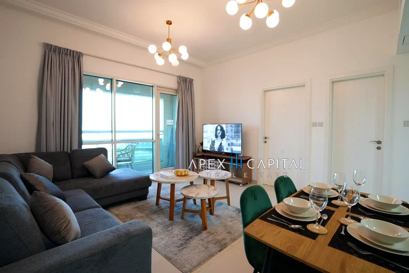 Fully Furnished | Vacant | Spacious Unit63789600777859111
