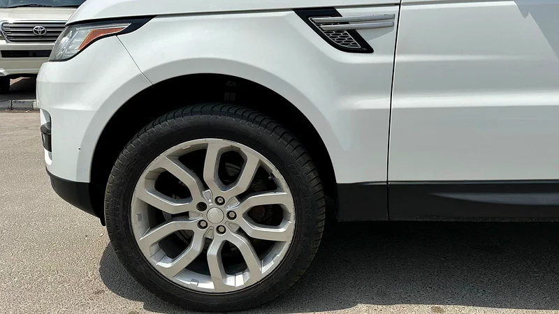 LAND ROVER RANGE ROVER SPORT SUPERCHARGED V8 – USA SPECS 2014 MODEL FULL OPTION63699024915970113