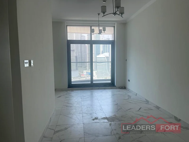 موقع ممتاز | تخطيط واسع | جاهز للانتقال63790023071618110